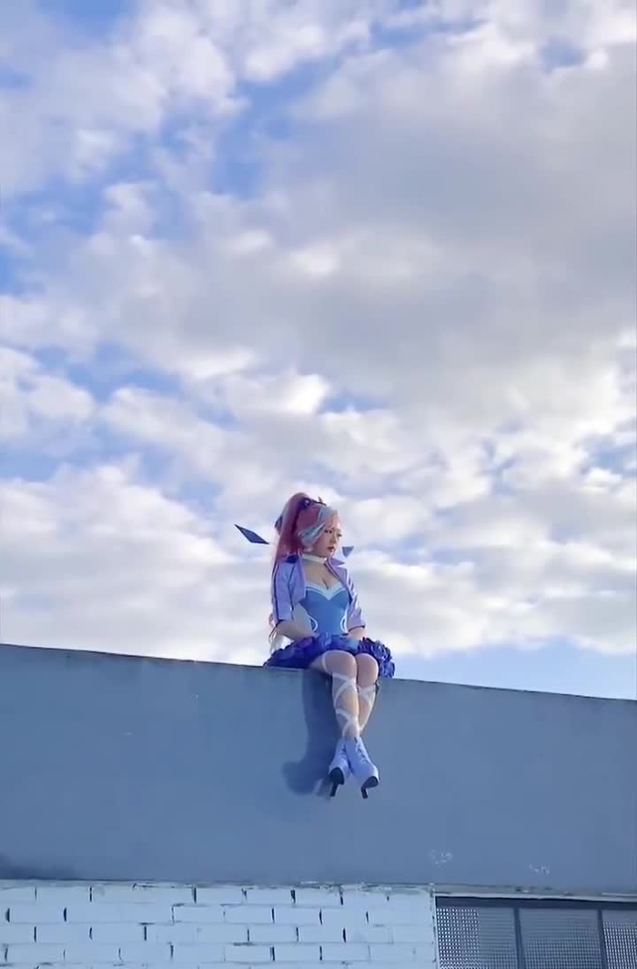 ᴇᴋɪ ʜᴏʟɪᴄ