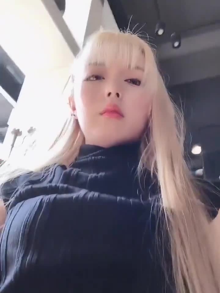 ᴇᴋɪ ʜᴏʟɪᴄ