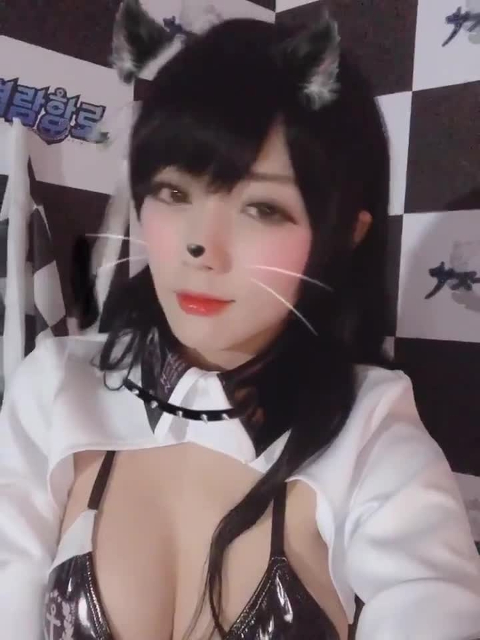 ᴇᴋɪ ʜᴏʟɪᴄ