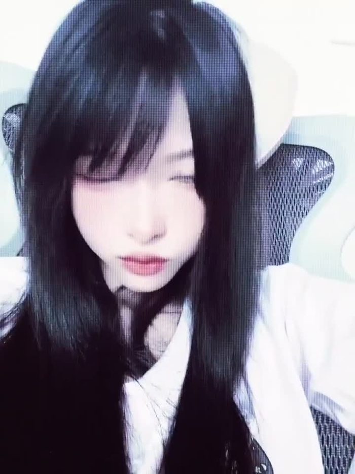 清水由乃 9