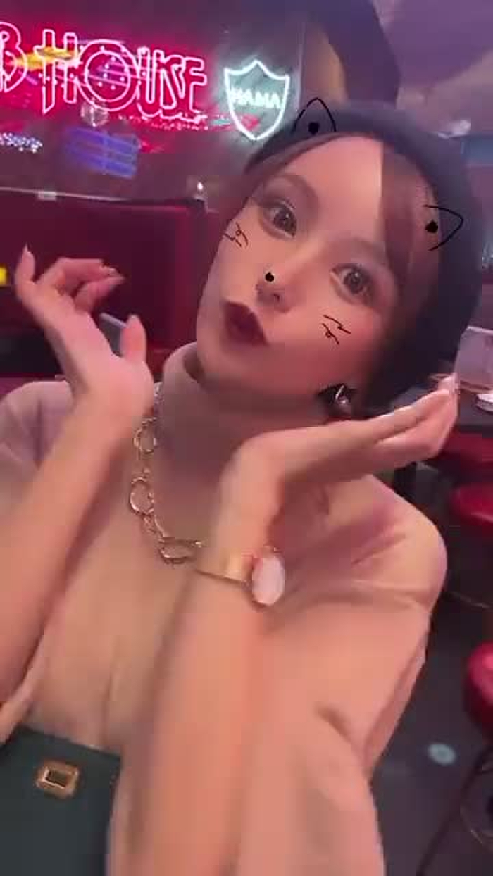 伊藤 舞雪