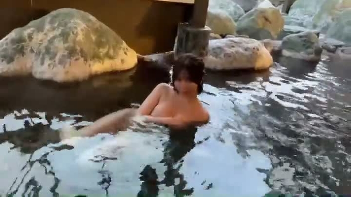 古河由衣 32