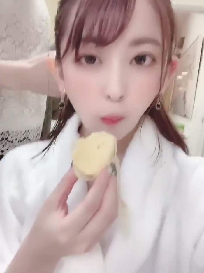 梓ヒカリ
