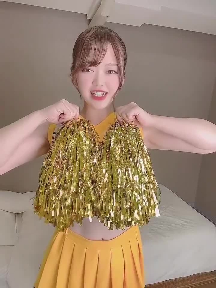山岸楓 14