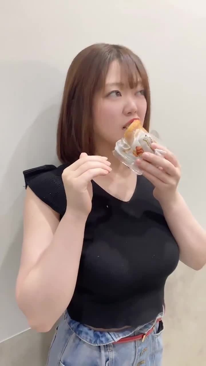 山岸楓 17