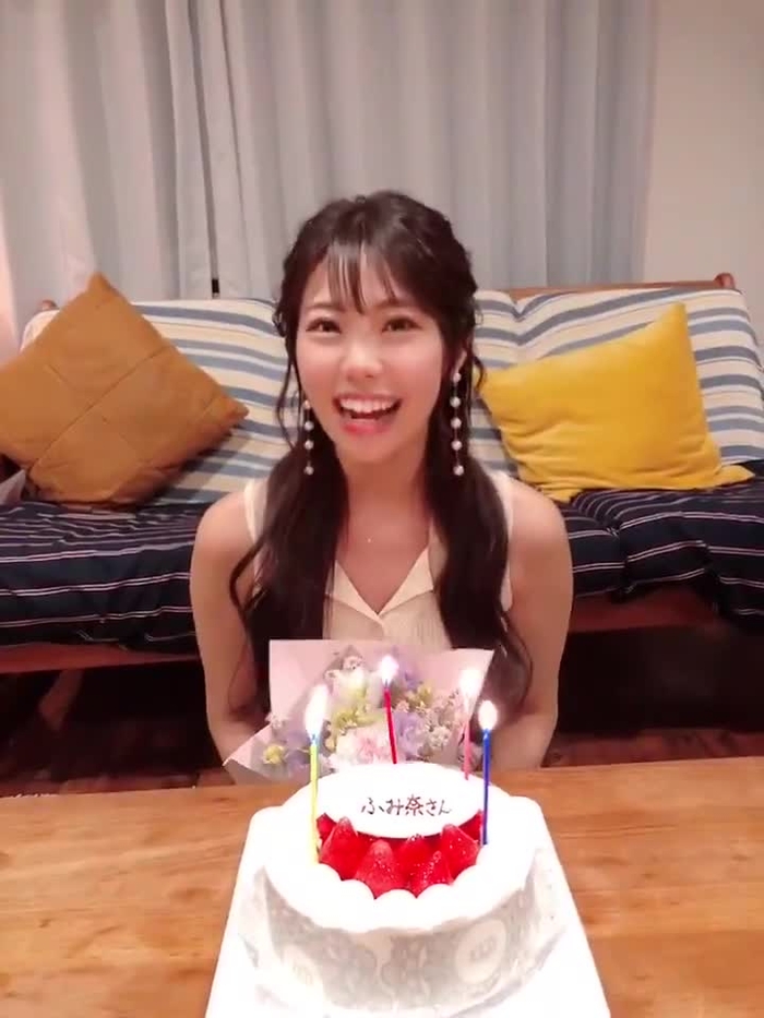 鈴木ふみ奈 25