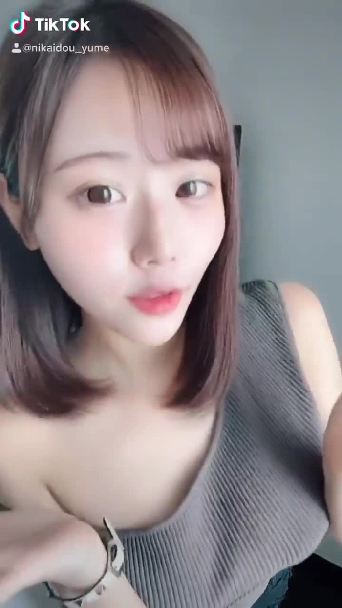 本郷 愛 23