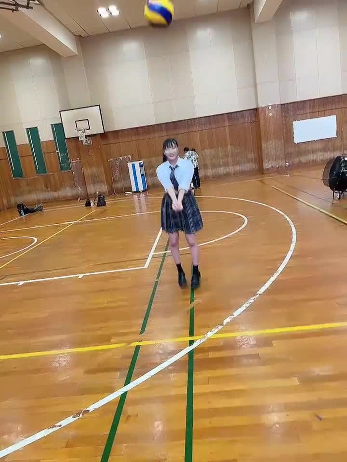 我妻ゆりか︎︎❄️1st写真集発売中❄️
