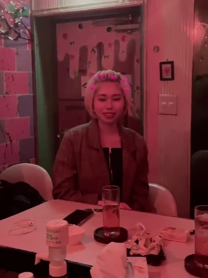 よるのせりな 2