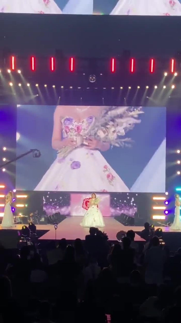 三上悠亜