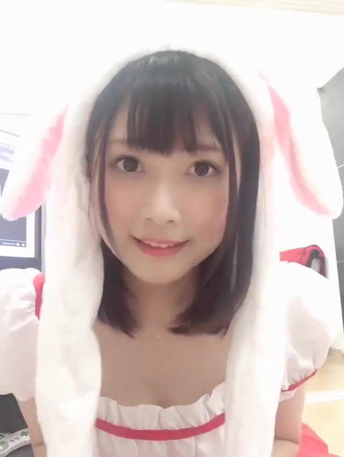 山井すず 32