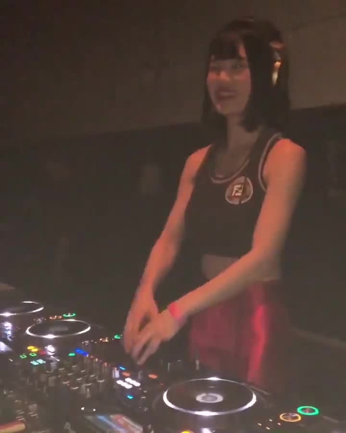 DJ MEL 🐶❤️ 146
