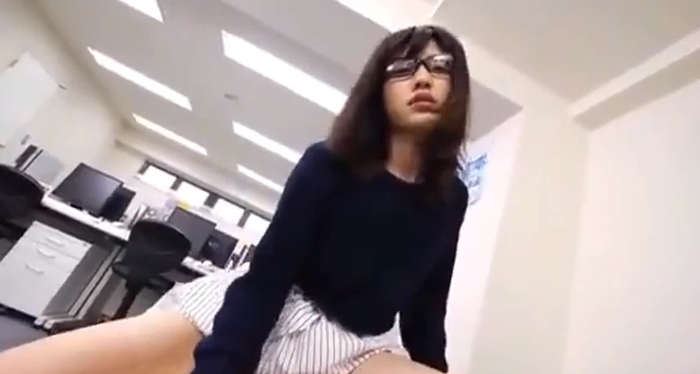 【騎乗位GIF】激しい腰振りスケベなお姉さんのエロGIF 21枚