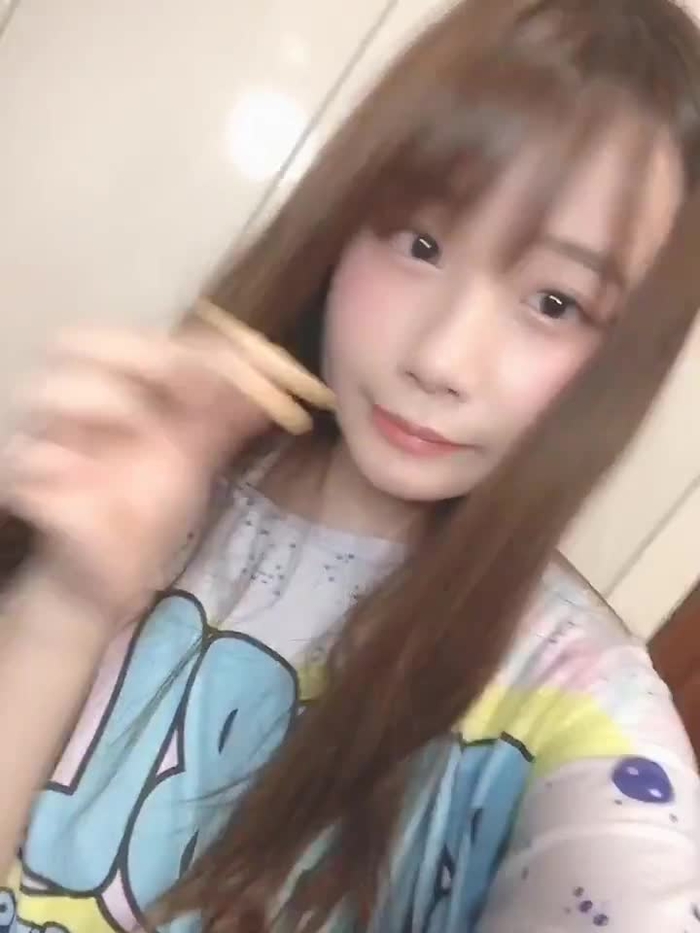 七瀬美桜（@mionanase1210）
