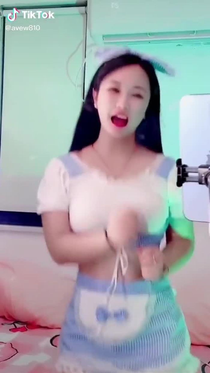 avew810 113