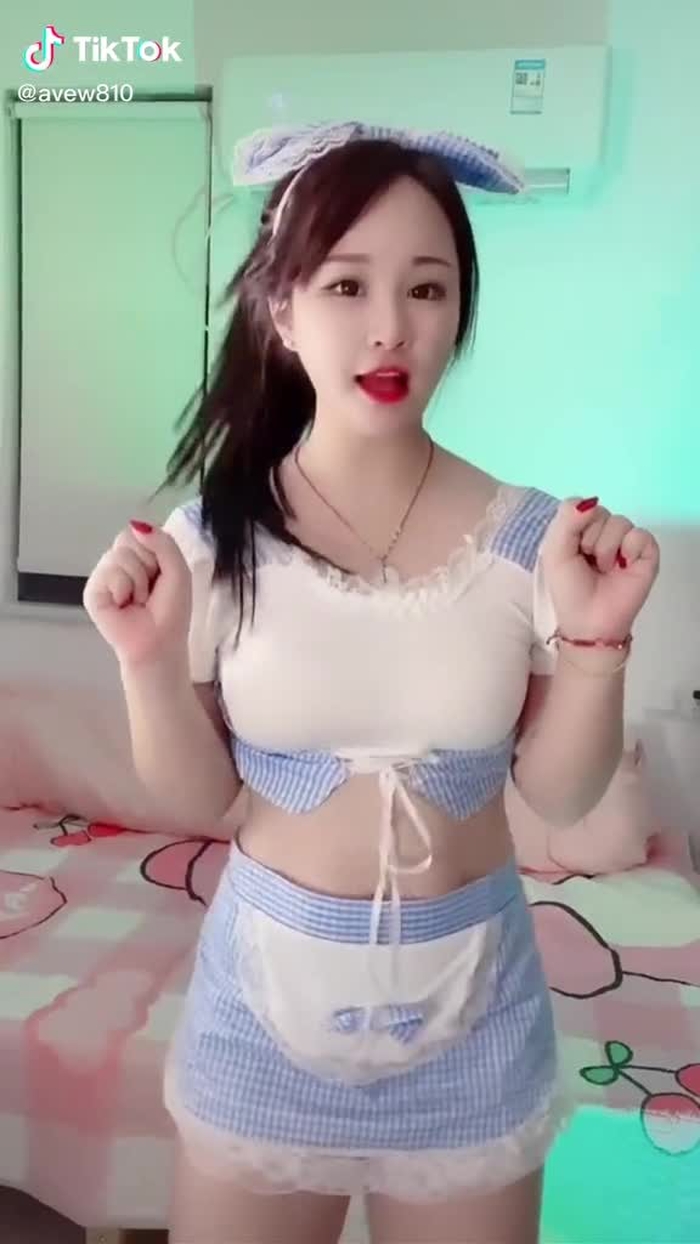 avew810 112
