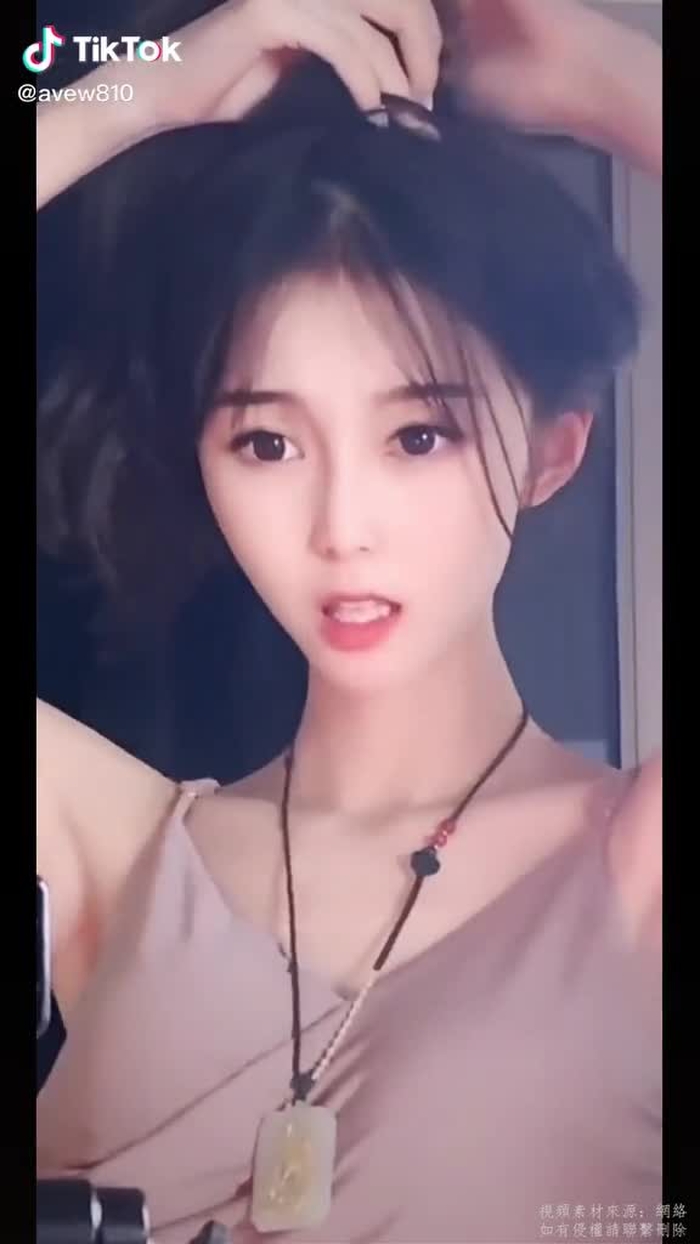 avew810 178