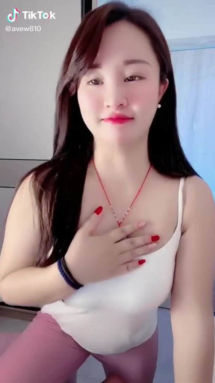 avew810 108