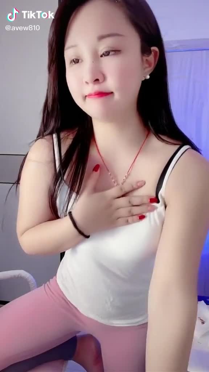 avew810 109