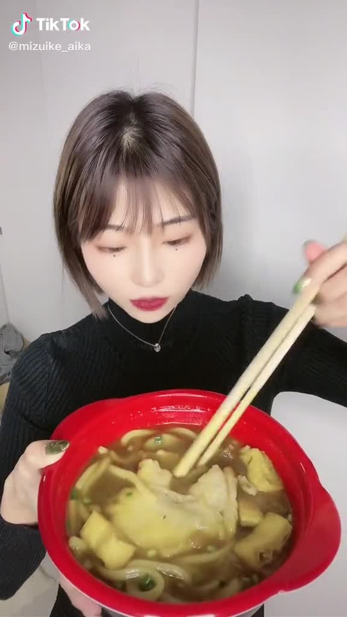 TikTokで水池 愛香さんをチェック！ 2