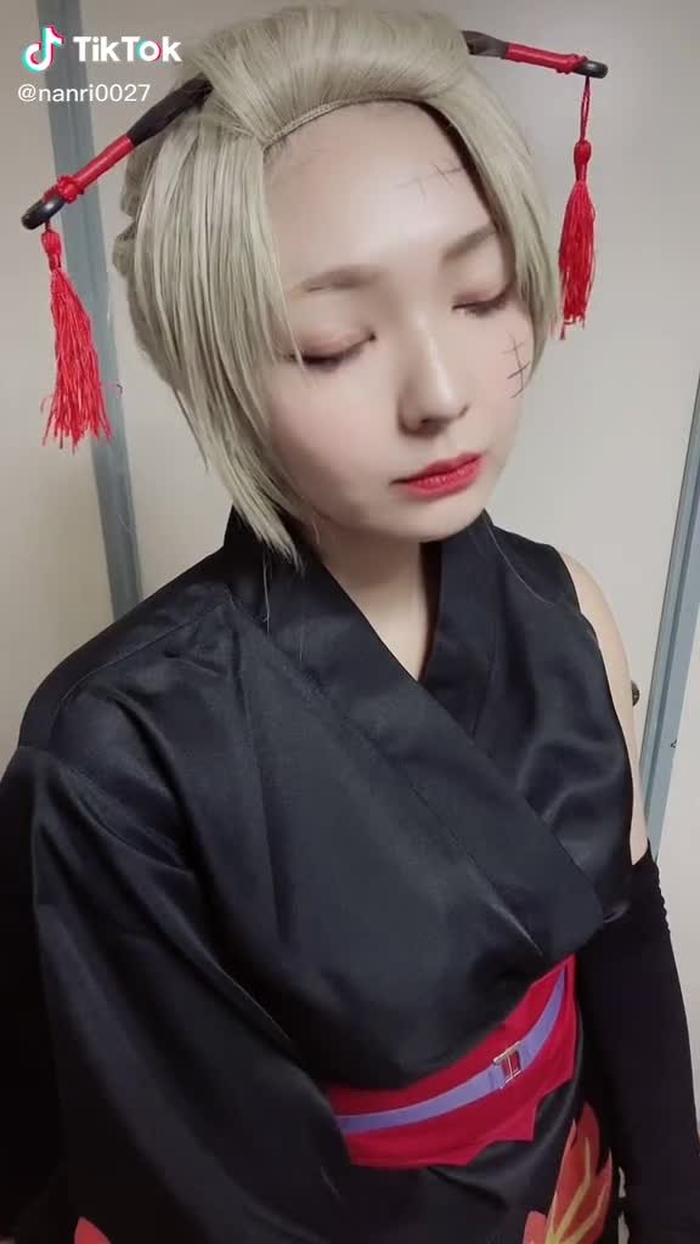 TikTokで南里（秋山白子）さんをチェック！ 4