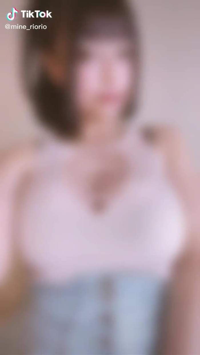 TikTokでみねりお🦄💜グラドル💋YouTube開設しましたさんをチェック！ 20