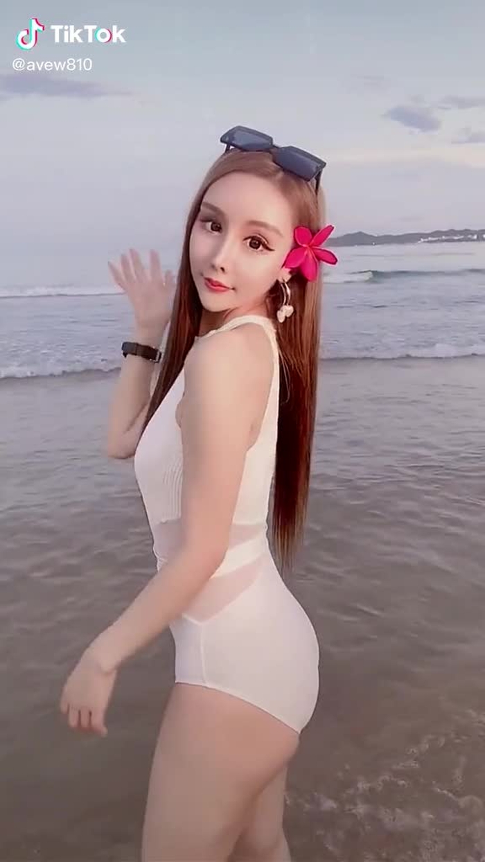 avew810 266