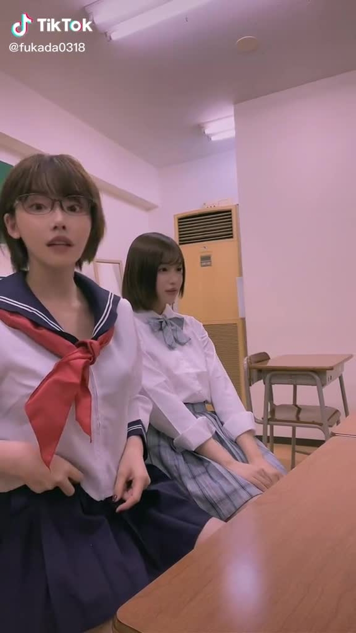 TikTokで深田えいみさんをチェック！ 6