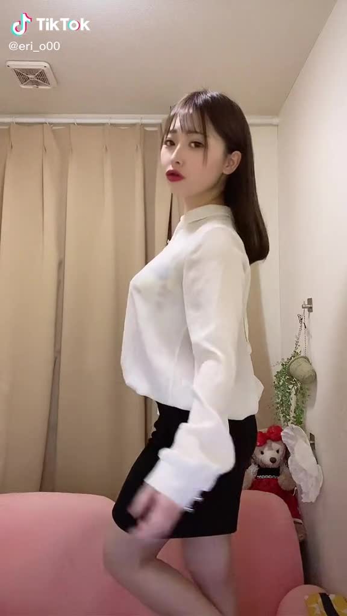 TikTokでえりかさんをチェック！ 9