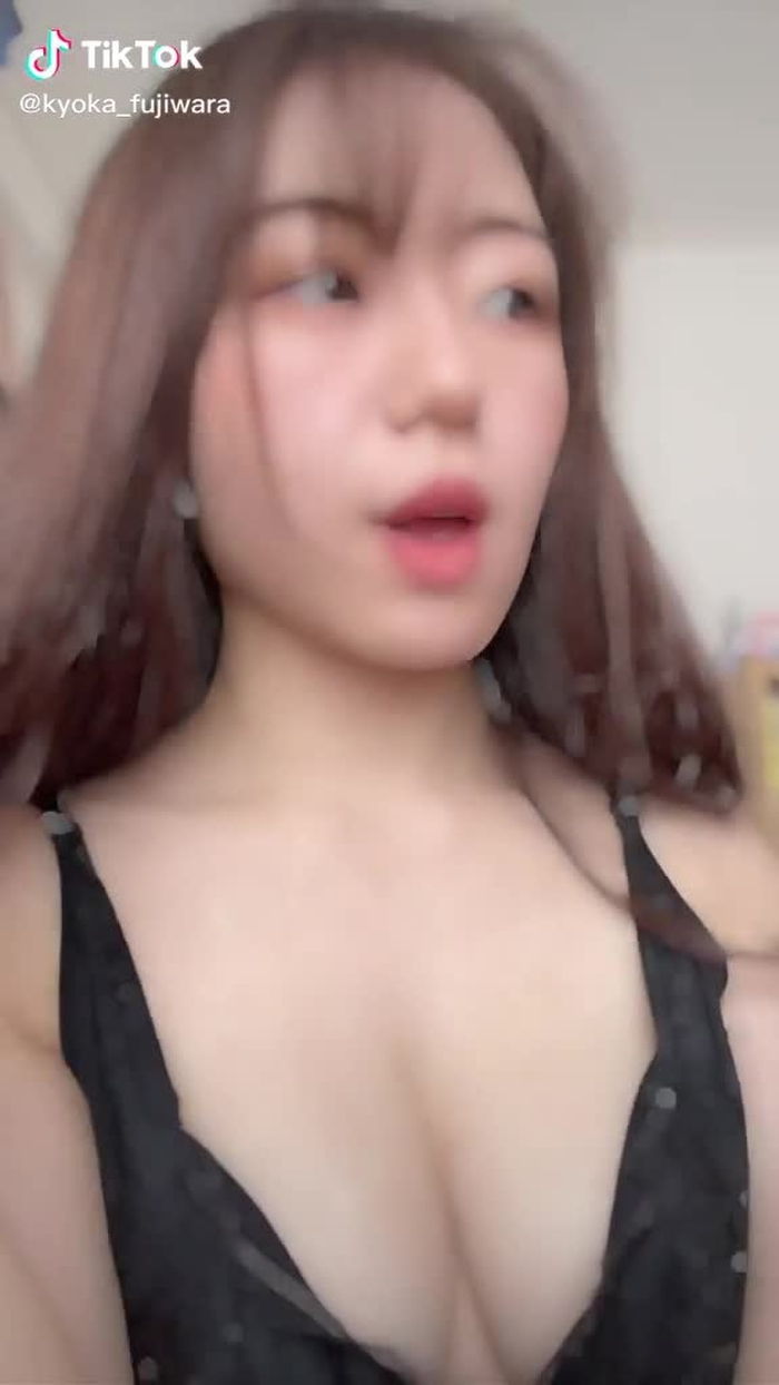 TikTokで杏香🕊🤍さんをチェック！ 9