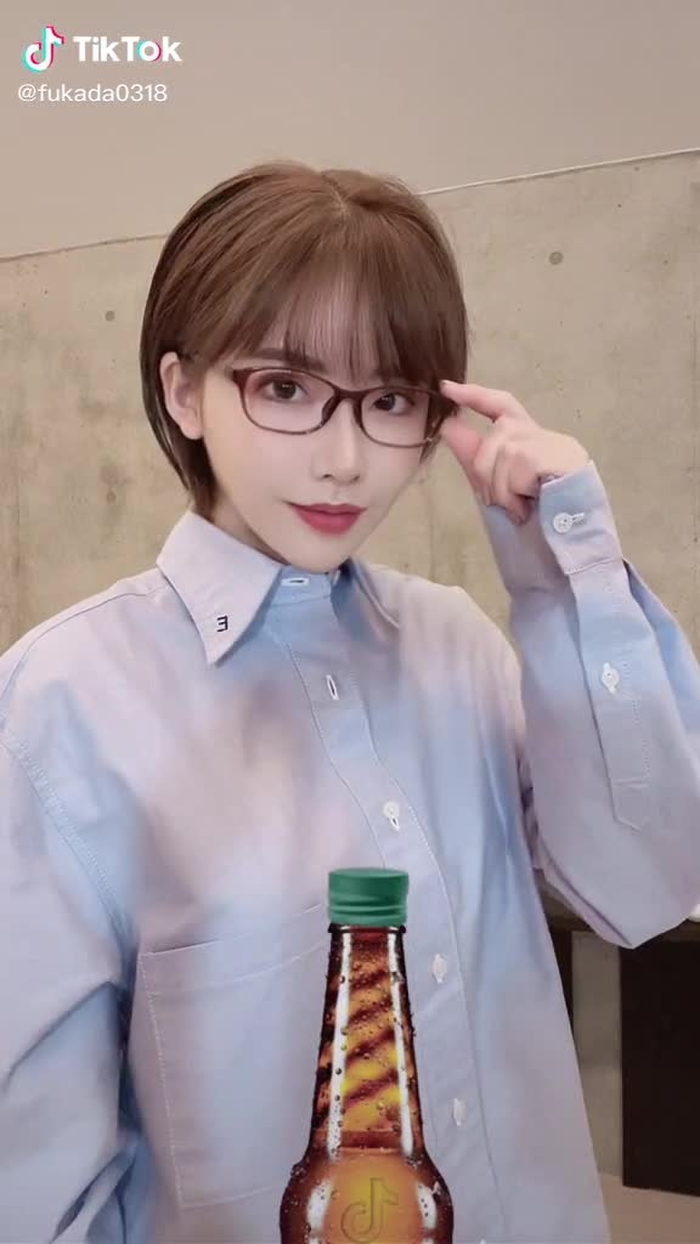 TikTokで深田えいみさんをチェック！ 4