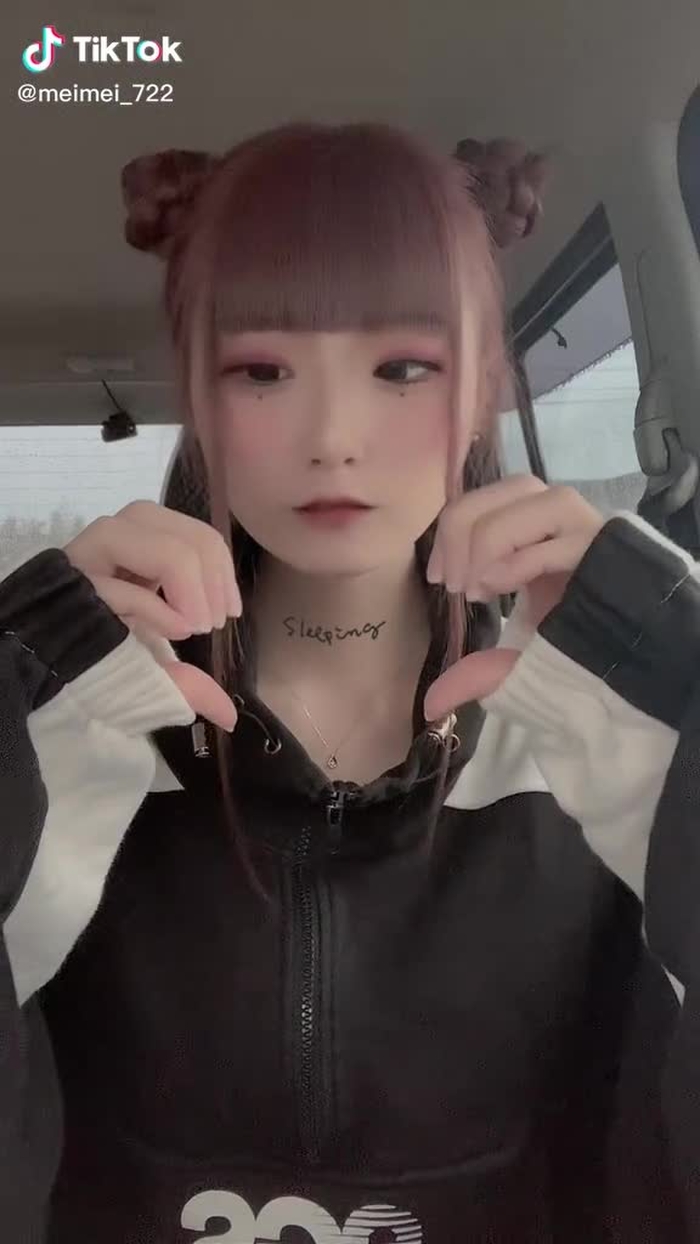 TikTokで🍓🐰雛鶴めい🐰🍼さんをチェック！ 1