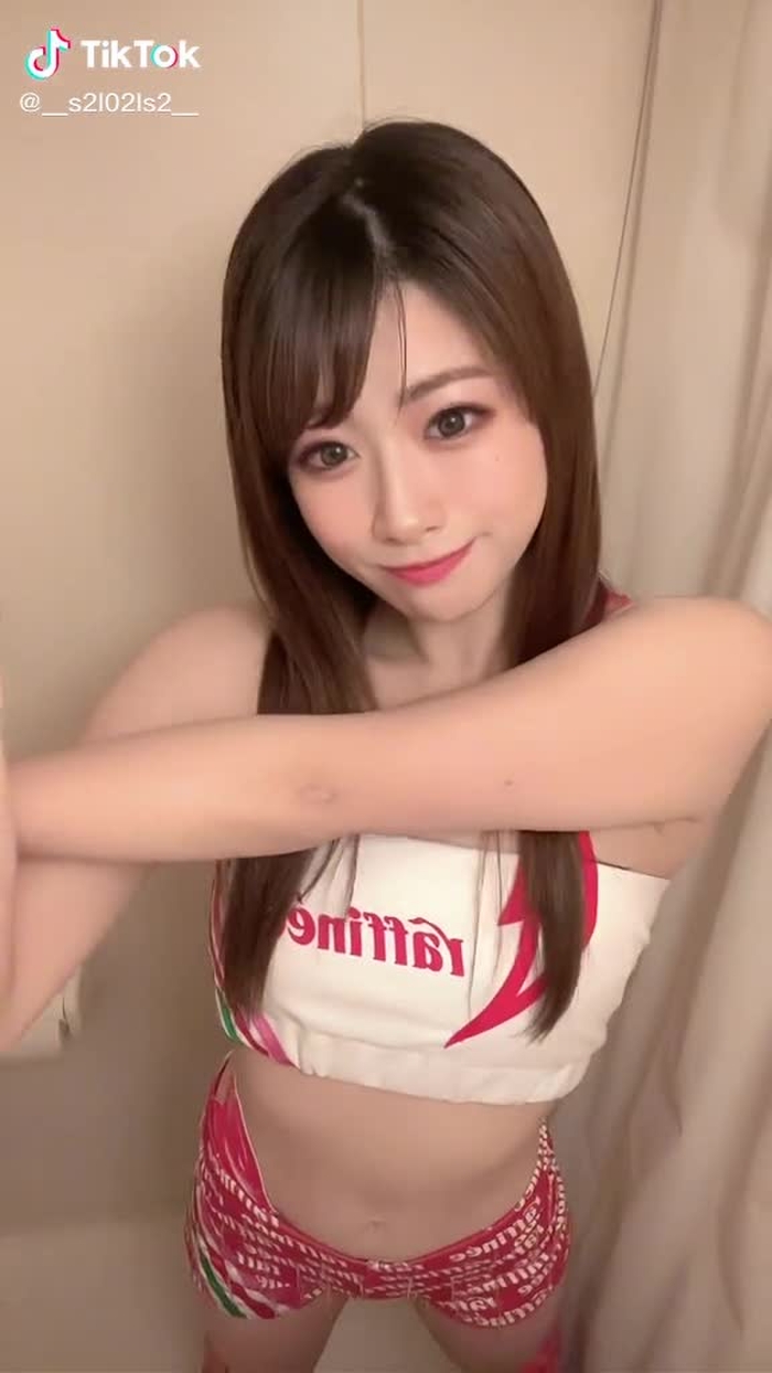 TikTokで🌻さかいゆりや🌻さんをチェック！ 8