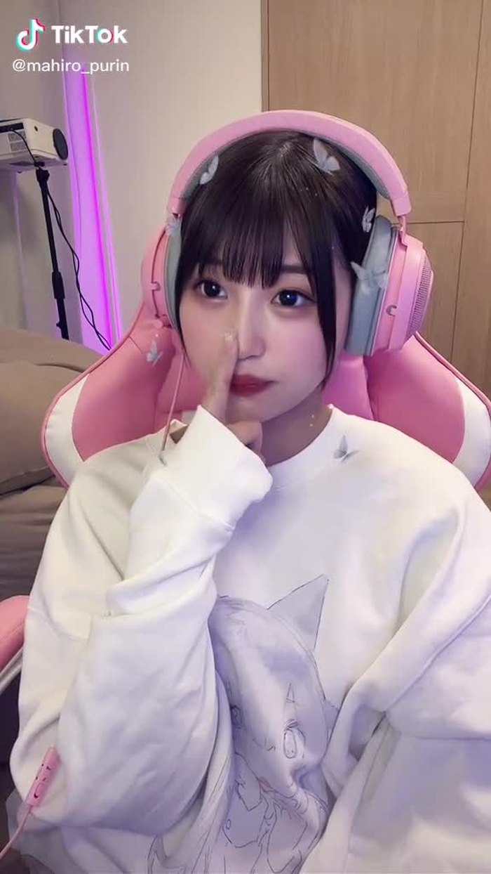 TikTokで唯井まひろさんをチェック！ 4