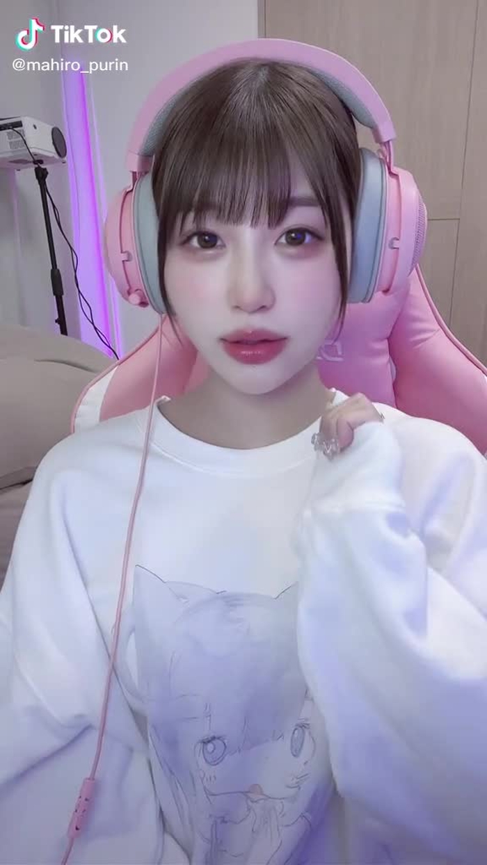 TikTokで唯井まひろさんをチェック！ 2