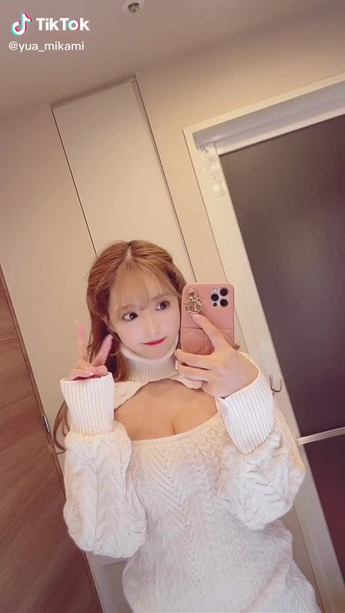 TikTokで三上悠亜さんをチェック！ 21