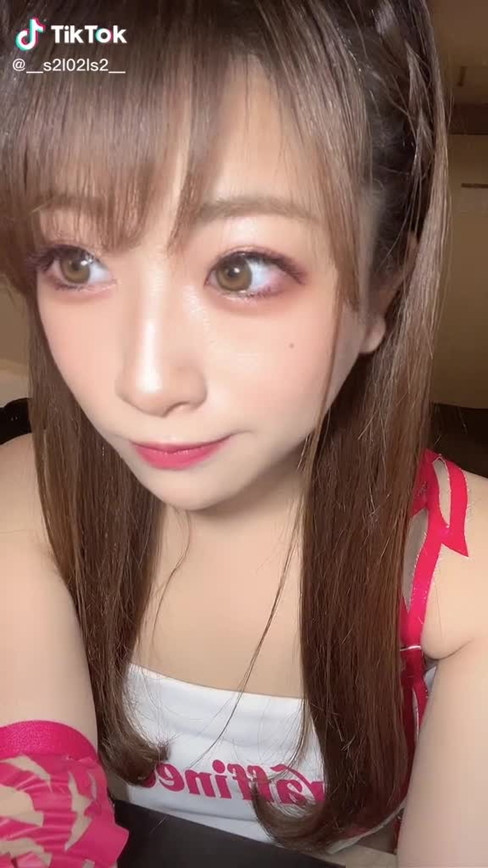 TikTokで🌻さかいゆりや🌻さんをチェック！ 12