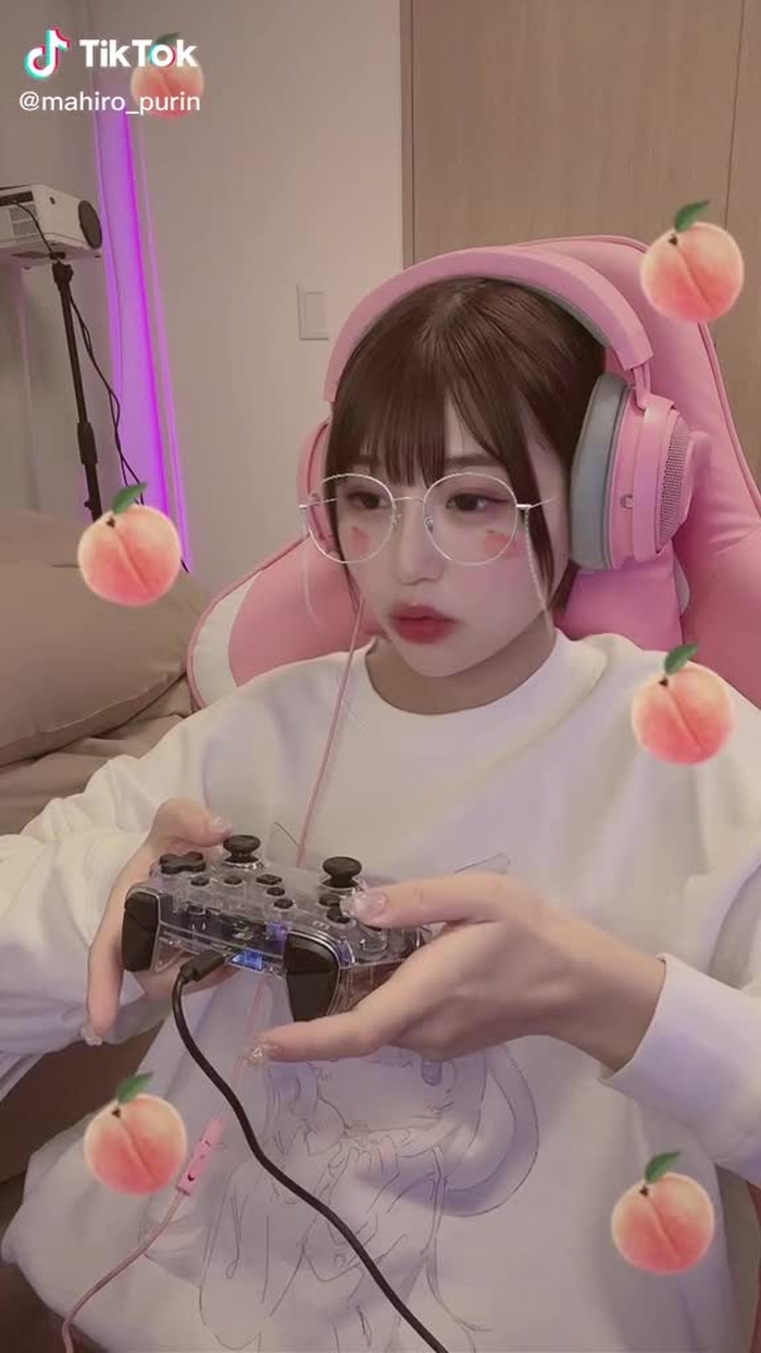 TikTokで唯井まひろさんをチェック！ 3
