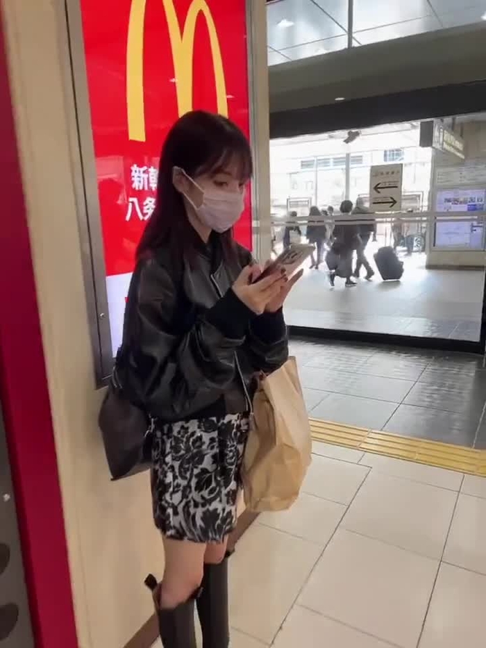桃乃木かな Kana_Momonogi 1