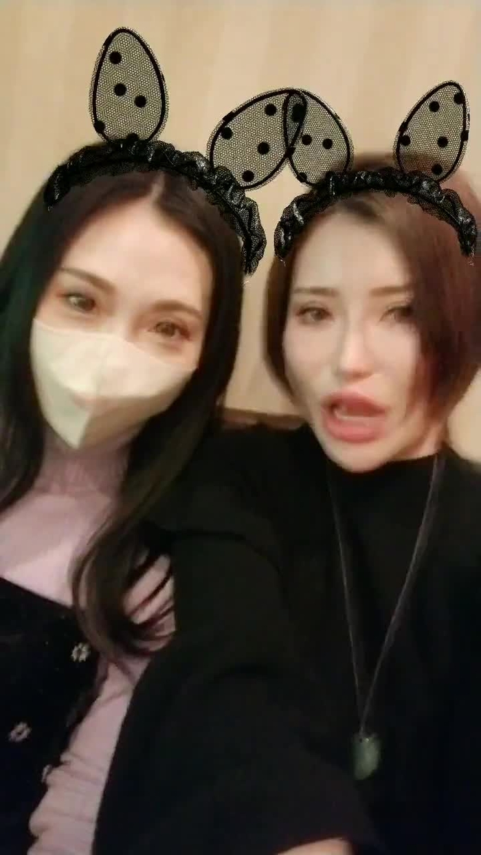 ERINA💗マシンガン淫語エロテロリストAV痴女優💋🥒ギンギラ東京在籍 gingiraERINA