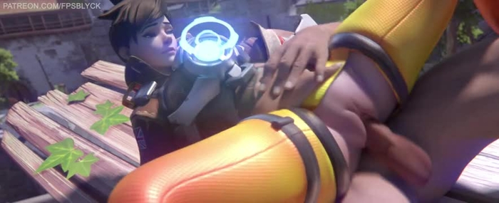 Tracer Outdoor Sex [White | Blacked]
