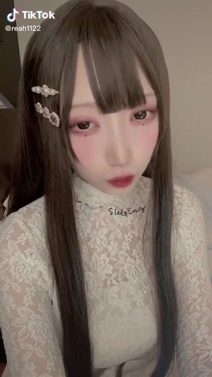 蜜月りあ 23