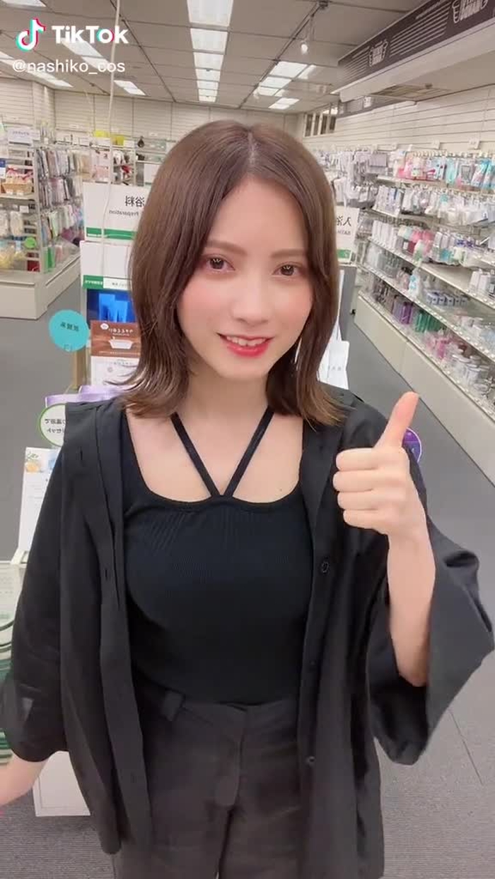 桃月なしこ 12