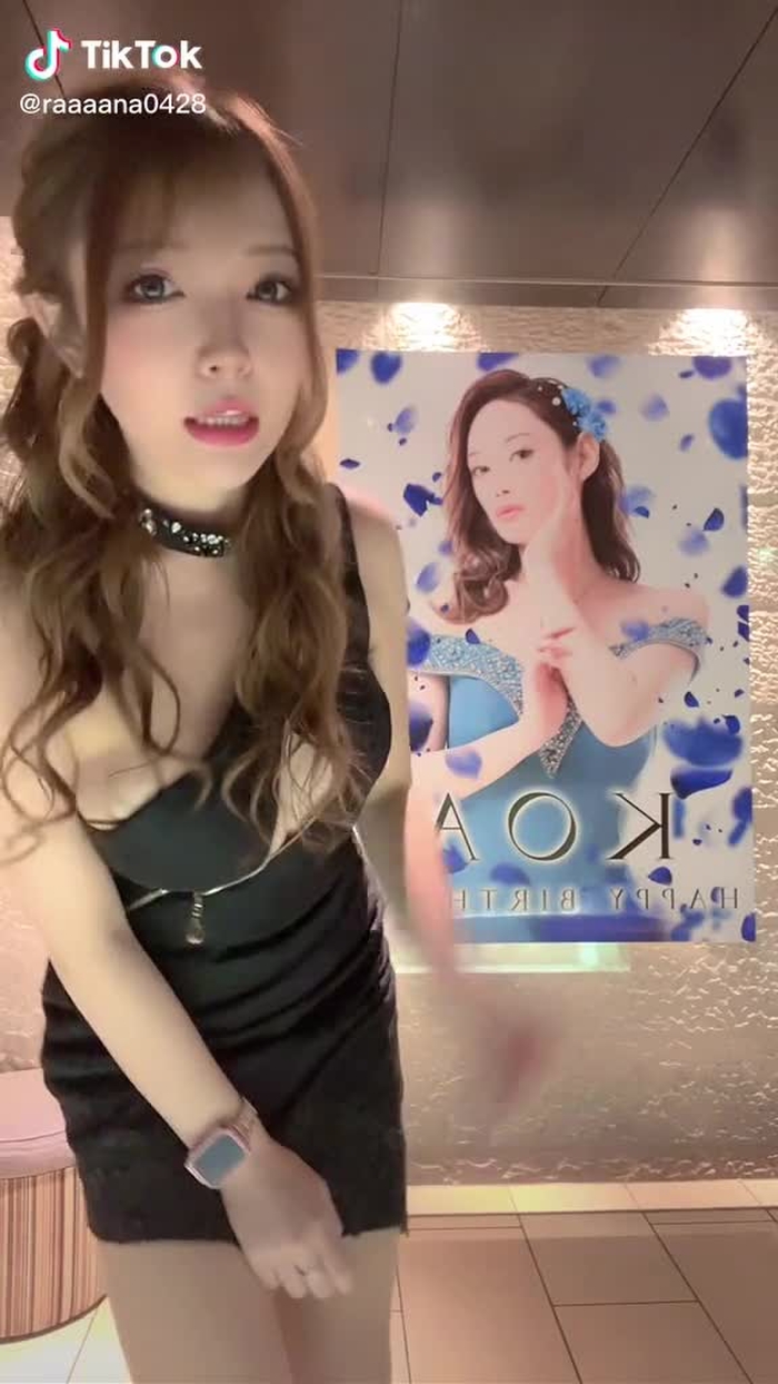 🦋 如月 らな 🦋 33