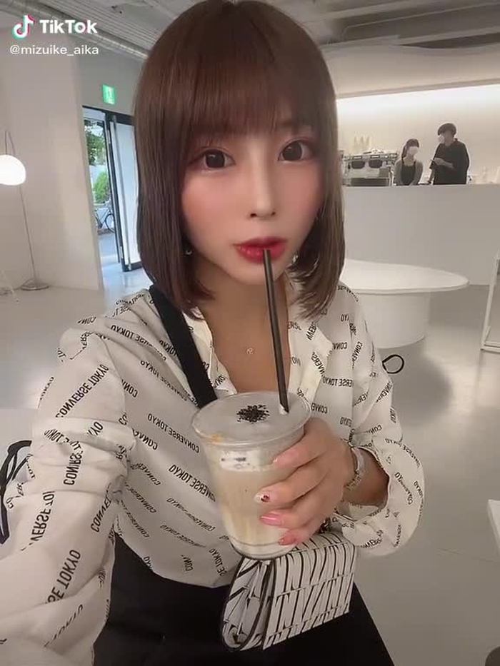 水池 愛香 64