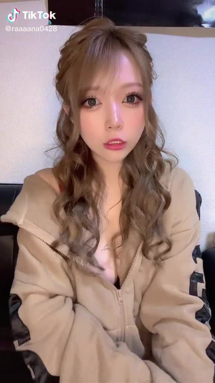 🦋 如月 らな 🦋 41