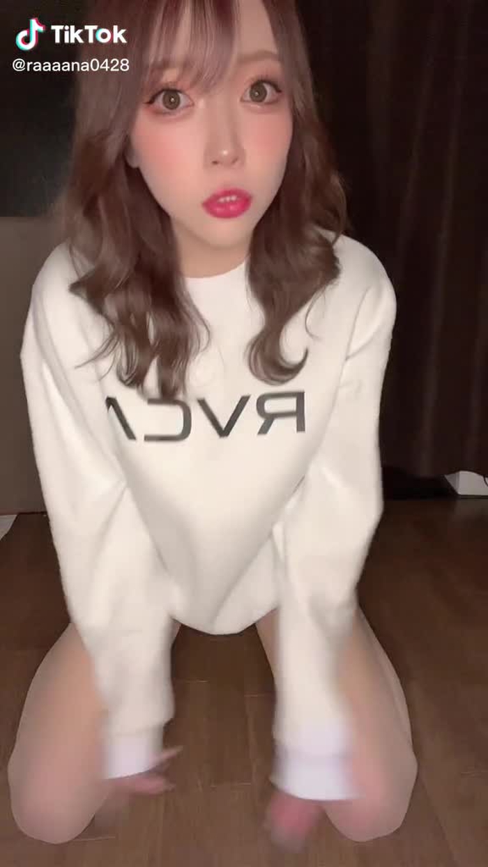 🦋 如月 らな 🦋 11