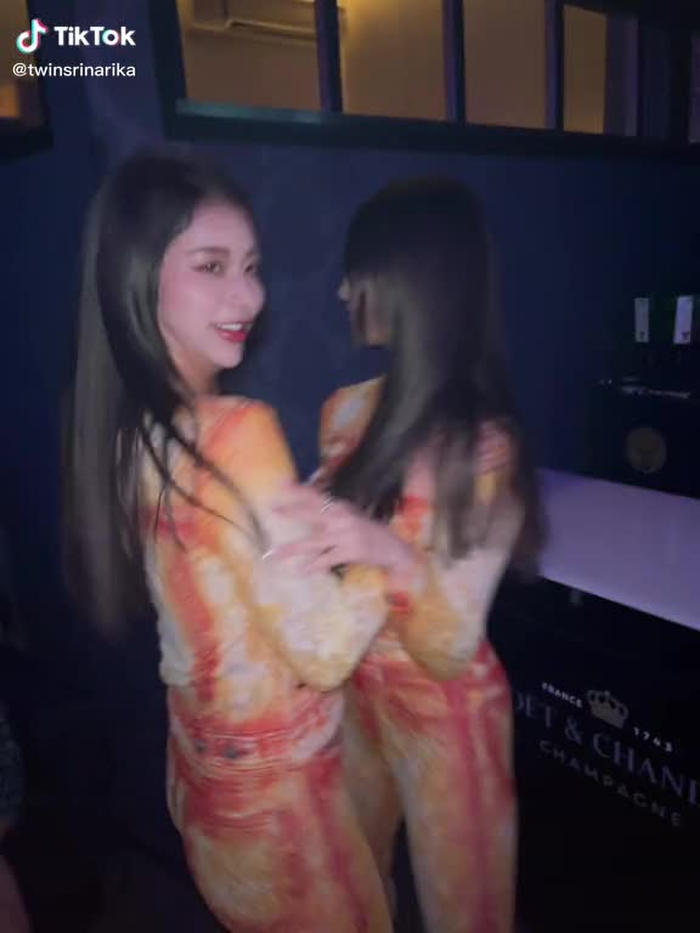 TWINSりなりか 23