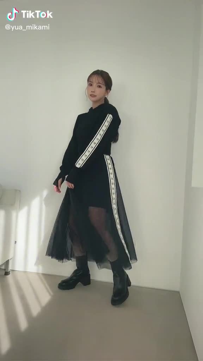 三上悠亜 42