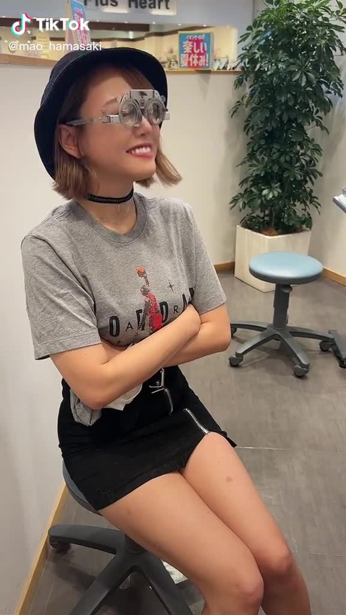 浜崎真緒 8